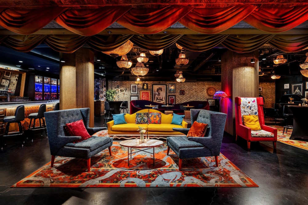 The Wayfarer Downtown LA, Tapestry Collection by Hilton — Restaurant & bars in Los Angeles, California