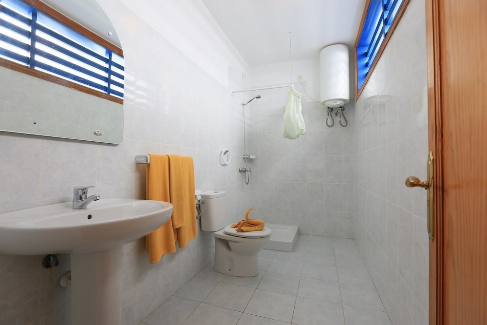 Apartamentos Club Pocillos — Hotel rooms in Puerto del Carmen, Canary Islands