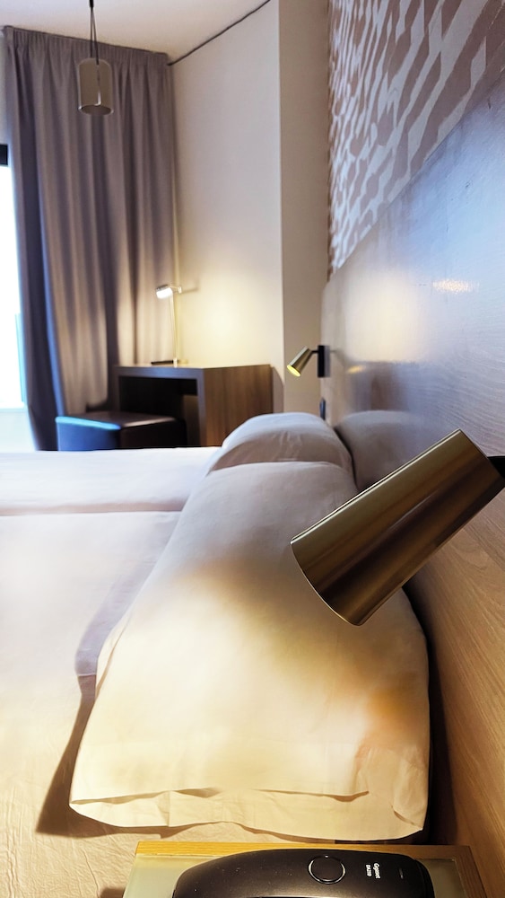 Hotel Eden Palma Playa — Hotel rooms in Playa de Palma, Balearic Islands