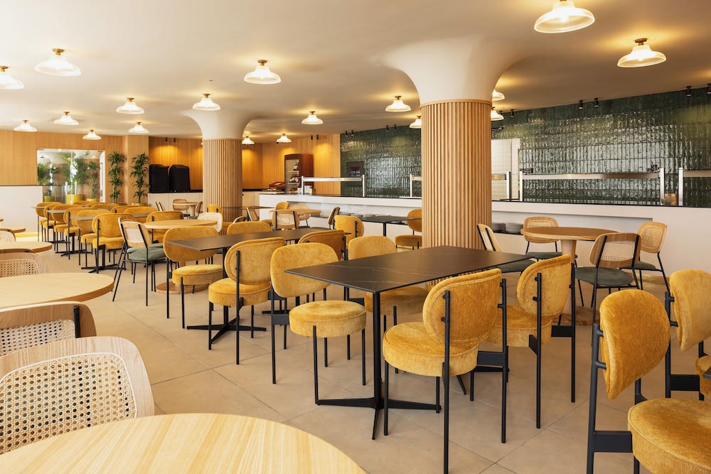 Hotel Eden Palma Playa — Restaurant & bars in Playa de Palma, Balearic Islands