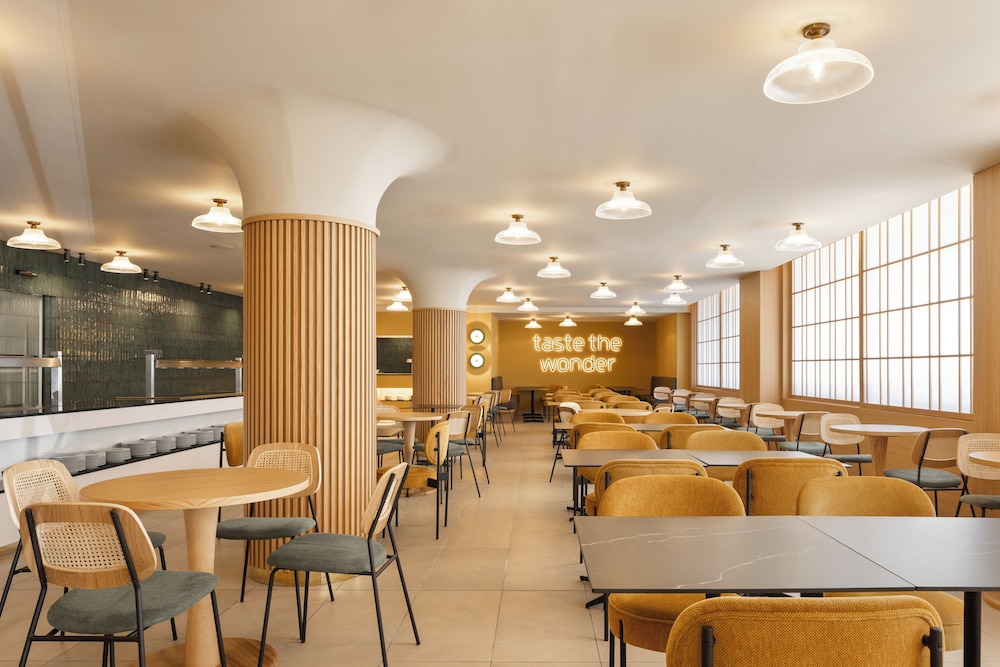 Hotel Eden Palma Playa — Restaurant & bars in Playa de Palma, Balearic Islands
