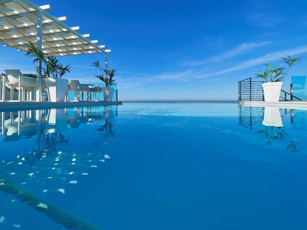 BQ Aguamarina Boutique Hotel — Swimming pool in Playa de Palma, Balearic Islands