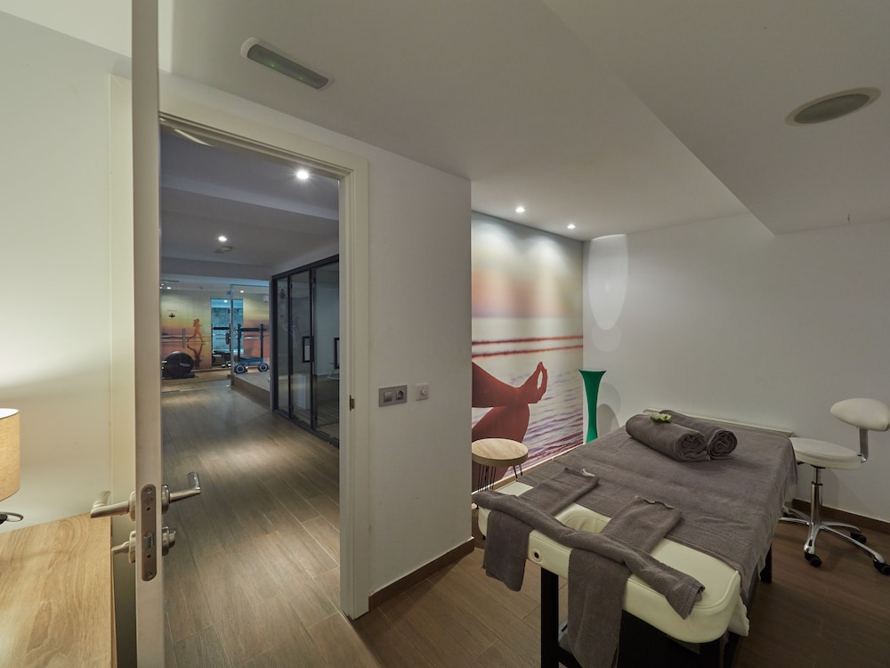 BQ Aguamarina Boutique Hotel — Hotel rooms in Playa de Palma, Balearic Islands