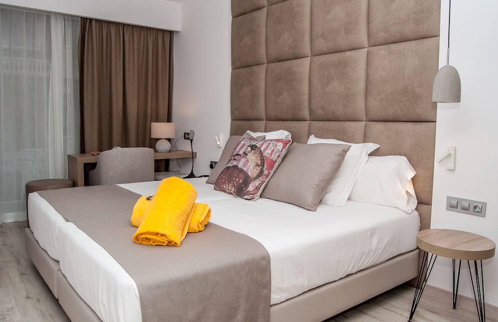 BQ Aguamarina Boutique Hotel — Hotel rooms in Playa de Palma, Balearic Islands