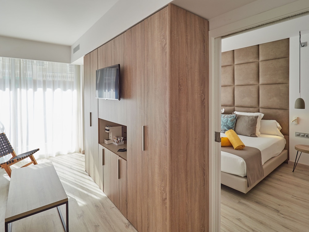 BQ Aguamarina Boutique Hotel — Hotel rooms in Playa de Palma, Balearic Islands