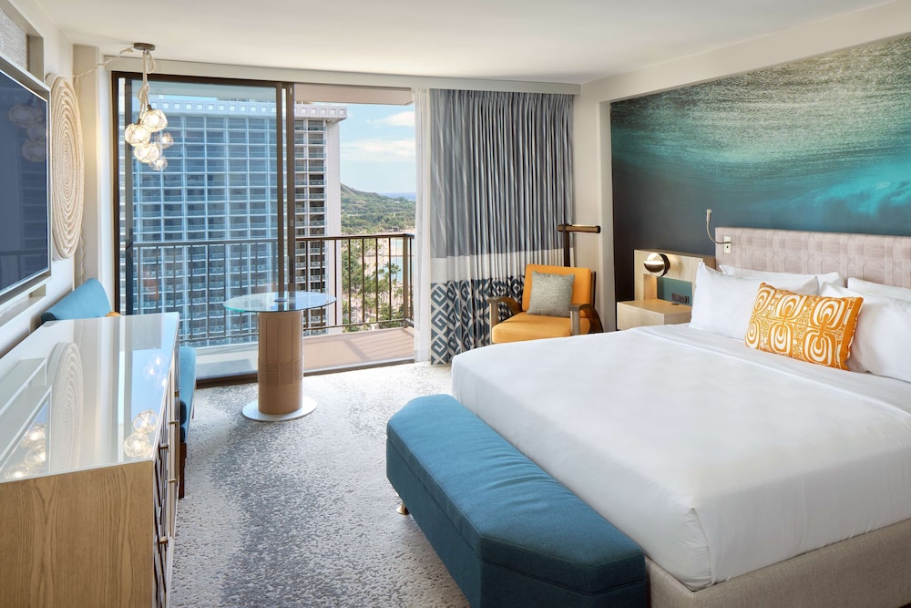 OUTRIGGER Waikiki Beachcomber Hotel — Hotel rooms in Honolulu, Hawaii