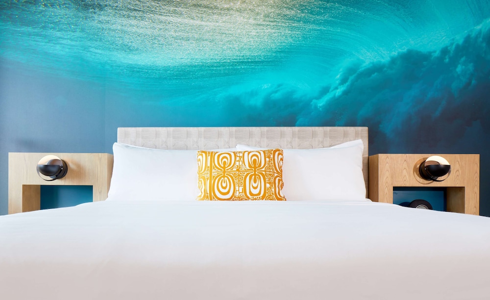 OUTRIGGER Waikiki Beachcomber Hotel — Hotel rooms in Honolulu, Hawaii