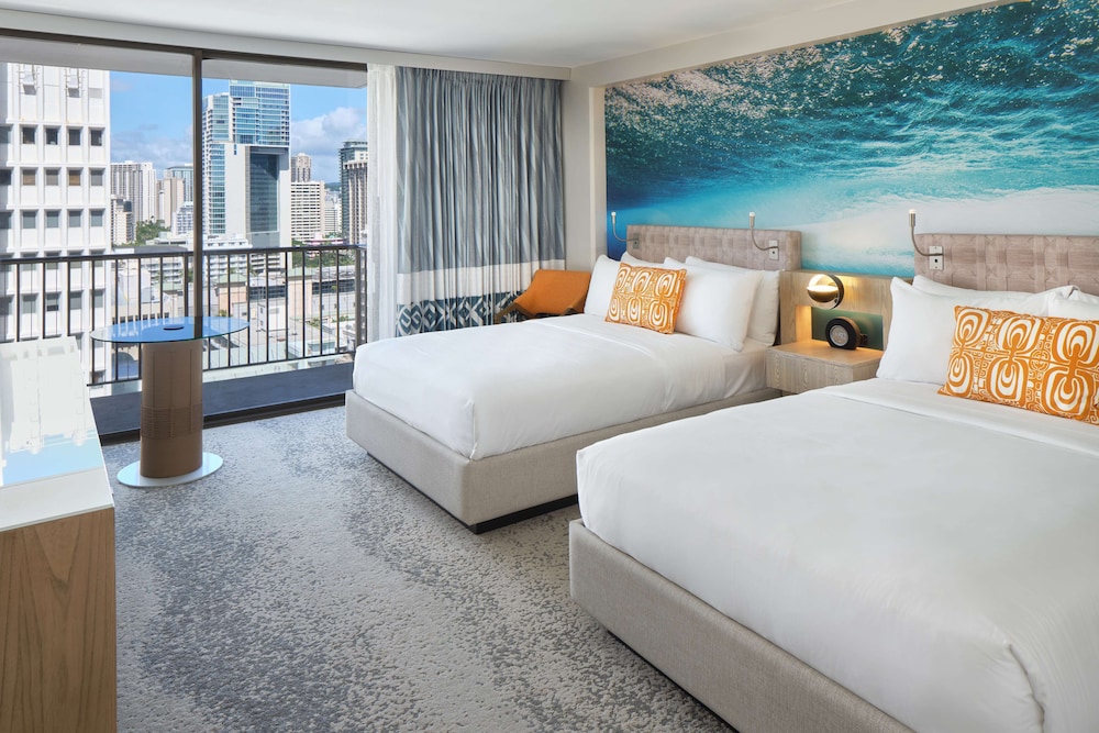 OUTRIGGER Waikiki Beachcomber Hotel — Hotel rooms in Honolulu, Hawaii