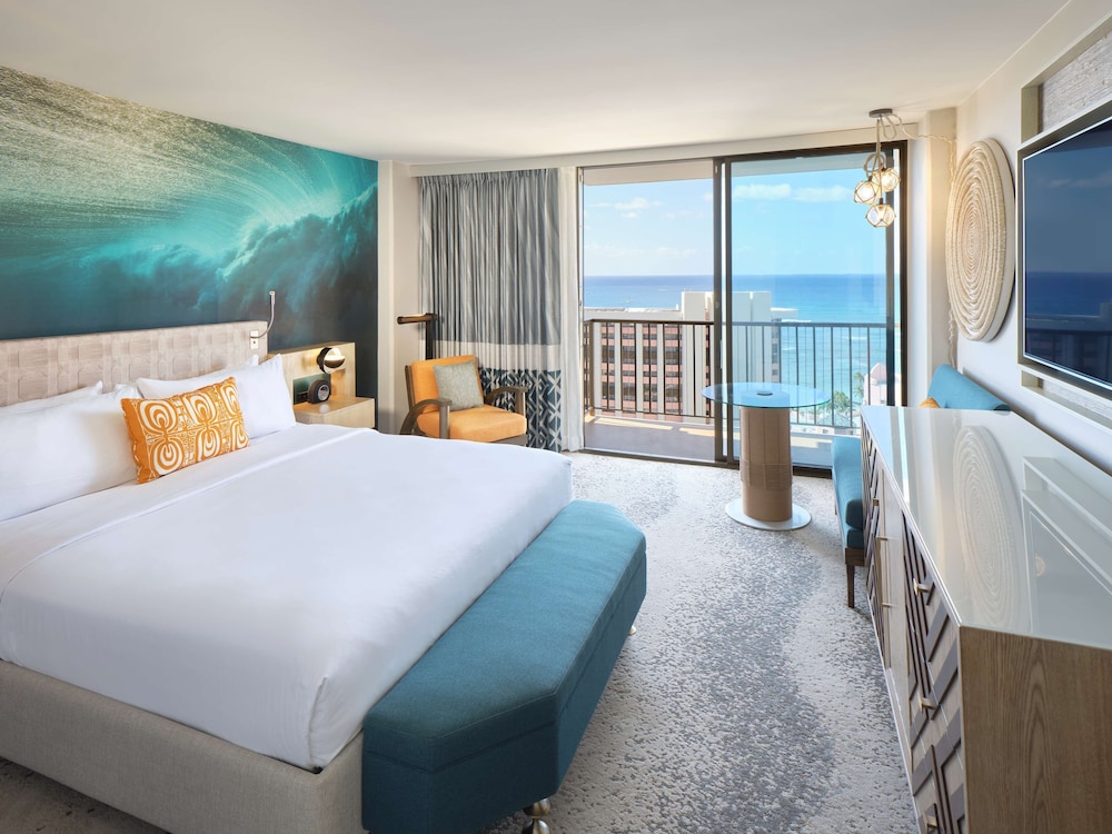 OUTRIGGER Waikiki Beachcomber Hotel — Hotel rooms in Honolulu, Hawaii