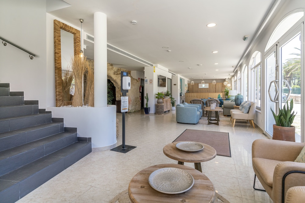 Hotel Playa Santandria - Adults Only — Hotel building in Santandria, Balearic Islands