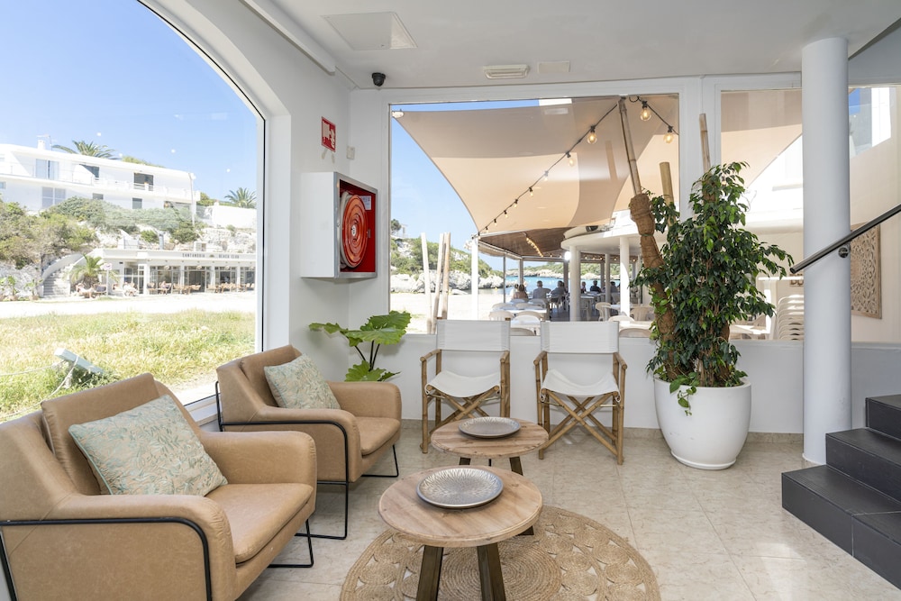 Hotel Playa Santandria - Adults Only — Restaurant & bars in Santandria, Balearic Islands