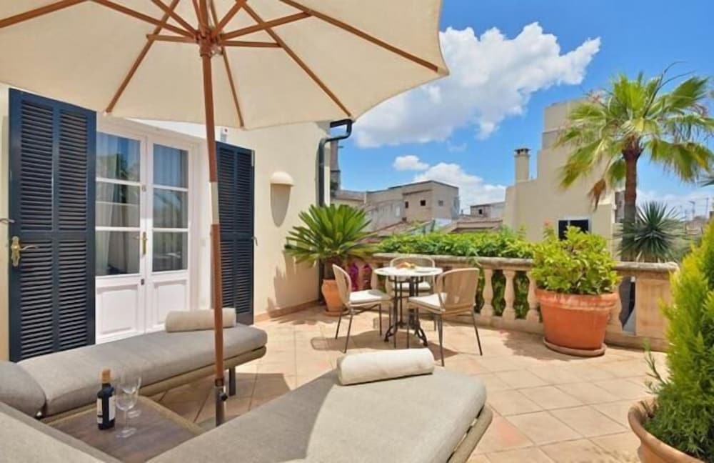 Hotel San Lorenzo - Adults Only — Hotel building in Palma de Mallorca, Balearic Islands