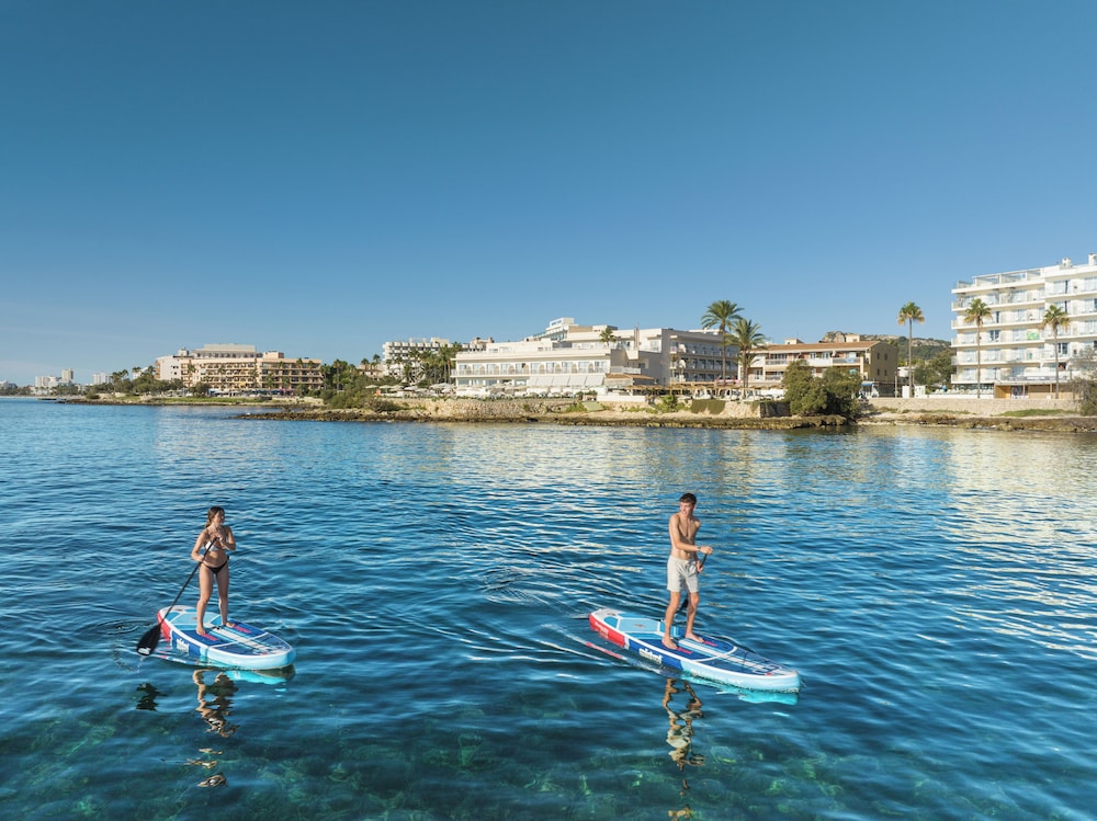 Hotel Atolon & Kaafu Beach Club — Sports & recreation in Cala Bona, Balearic Islands