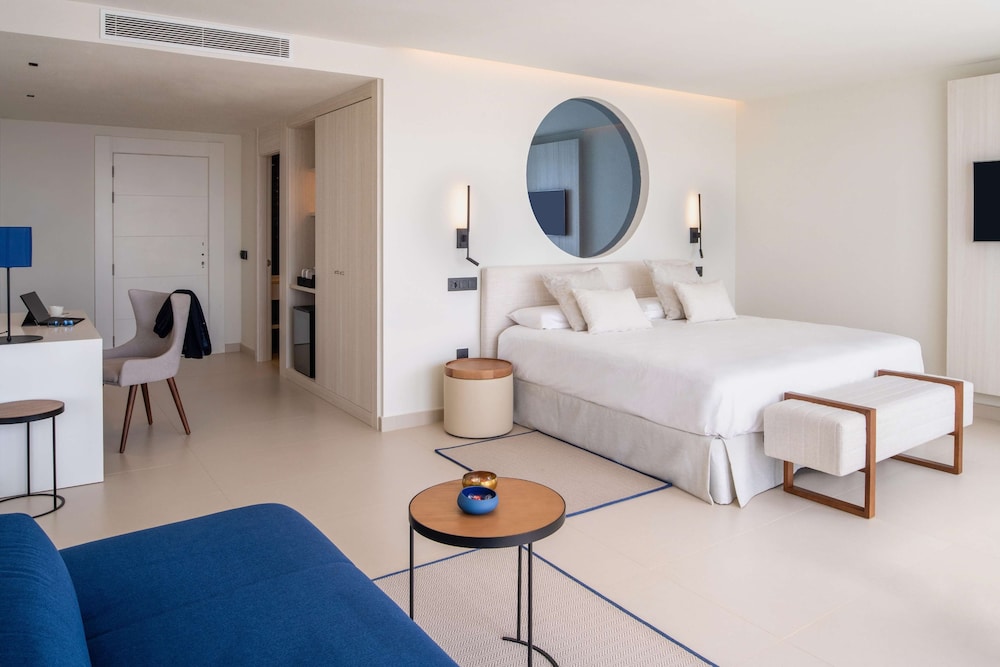 Royal Marina Suites Boutique Hotel — Hotel rooms in Puerto Calero, Canary Islands