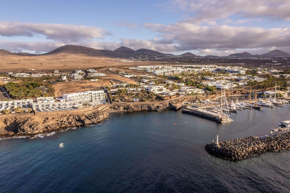 Royal Marina Suites Boutique Hotel — Attractions in the area in Puerto Calero, Canary Islands
