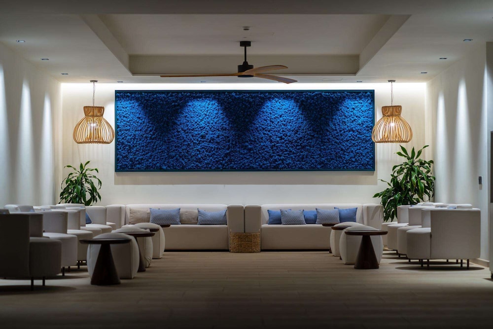 Royal Marina Suites Boutique Hotel — Restaurant & bars in Puerto Calero, Canary Islands