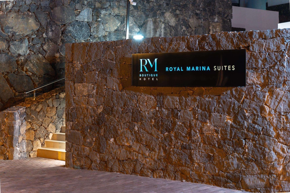 Royal Marina Suites Boutique Hotel — Hotel building in Puerto Calero, Canary Islands