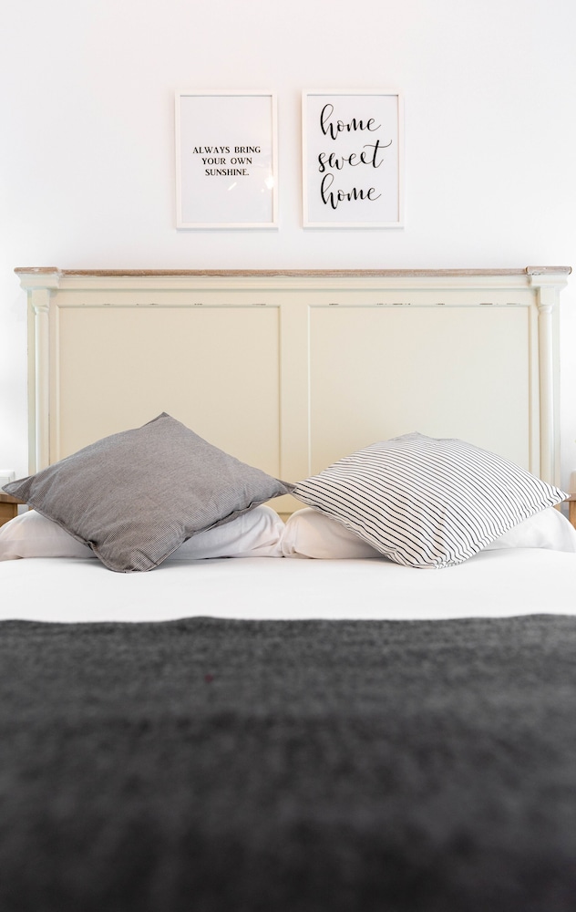 Apartamentos Toboso Plaza — Hotel rooms in Nerja, Andalusia