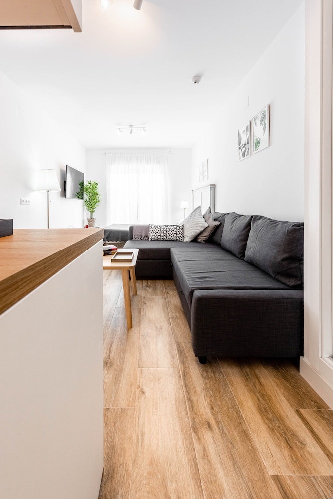 Apartamentos Toboso Plaza — Hotel rooms in Nerja, Andalusia