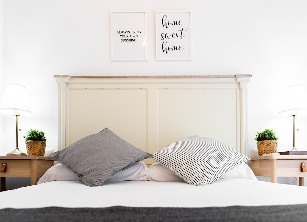 Apartamentos Toboso Plaza — Hotel rooms in Nerja, Andalusia