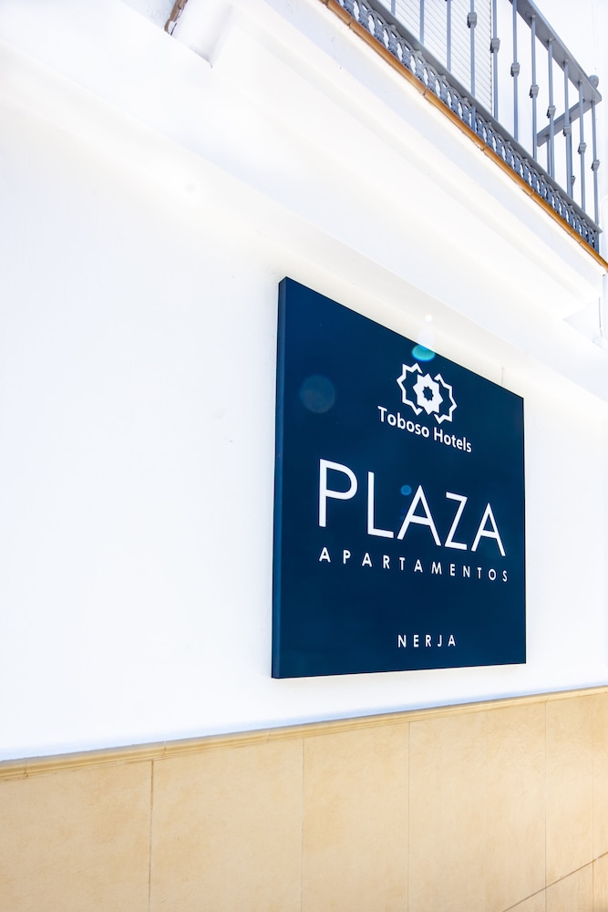 Apartamentos Toboso Plaza — Hotel building in Nerja, Andalusia