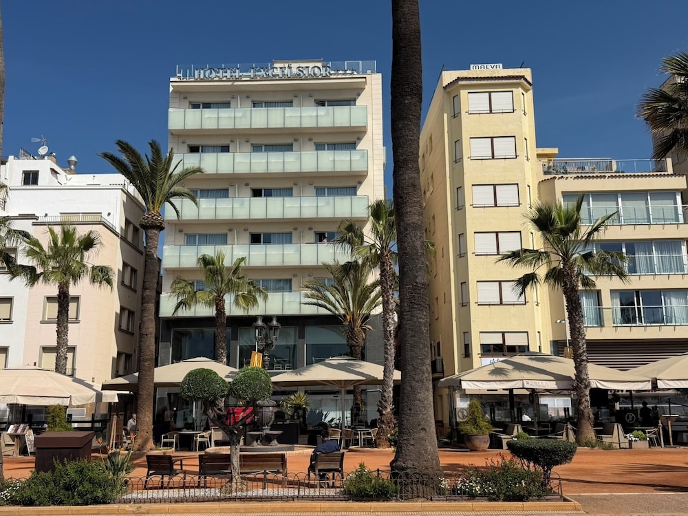 Hotel Excelsior — Hotel building in Lloret de Mar, Catalonia