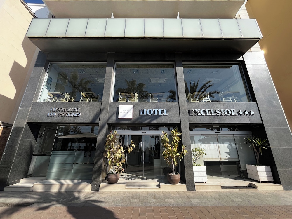 Hotel Excelsior — Hotel building in Lloret de Mar, Catalonia