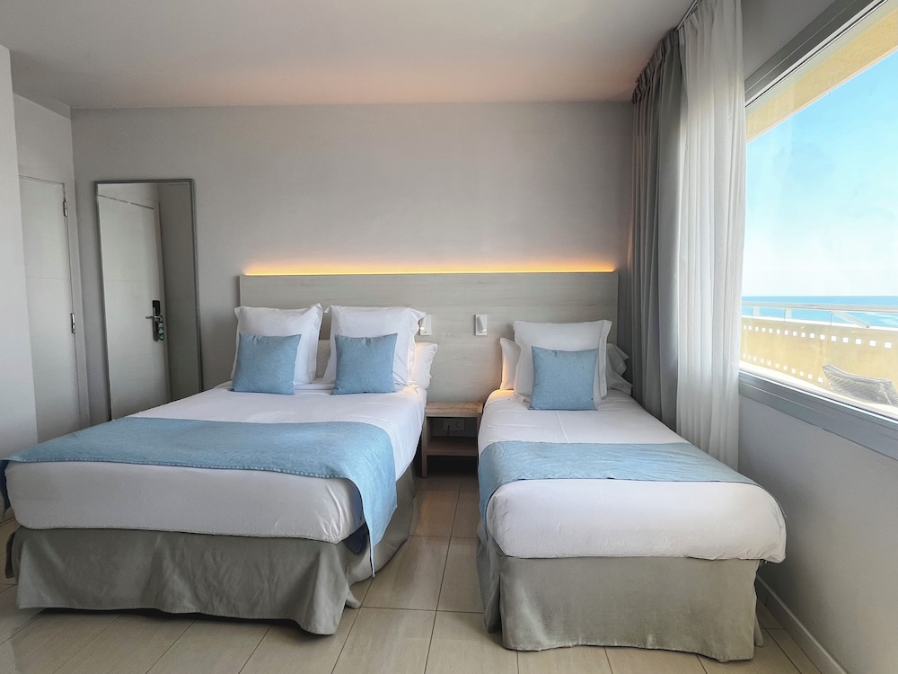 Hotel Excelsior — Hotel rooms in Lloret de Mar, Catalonia