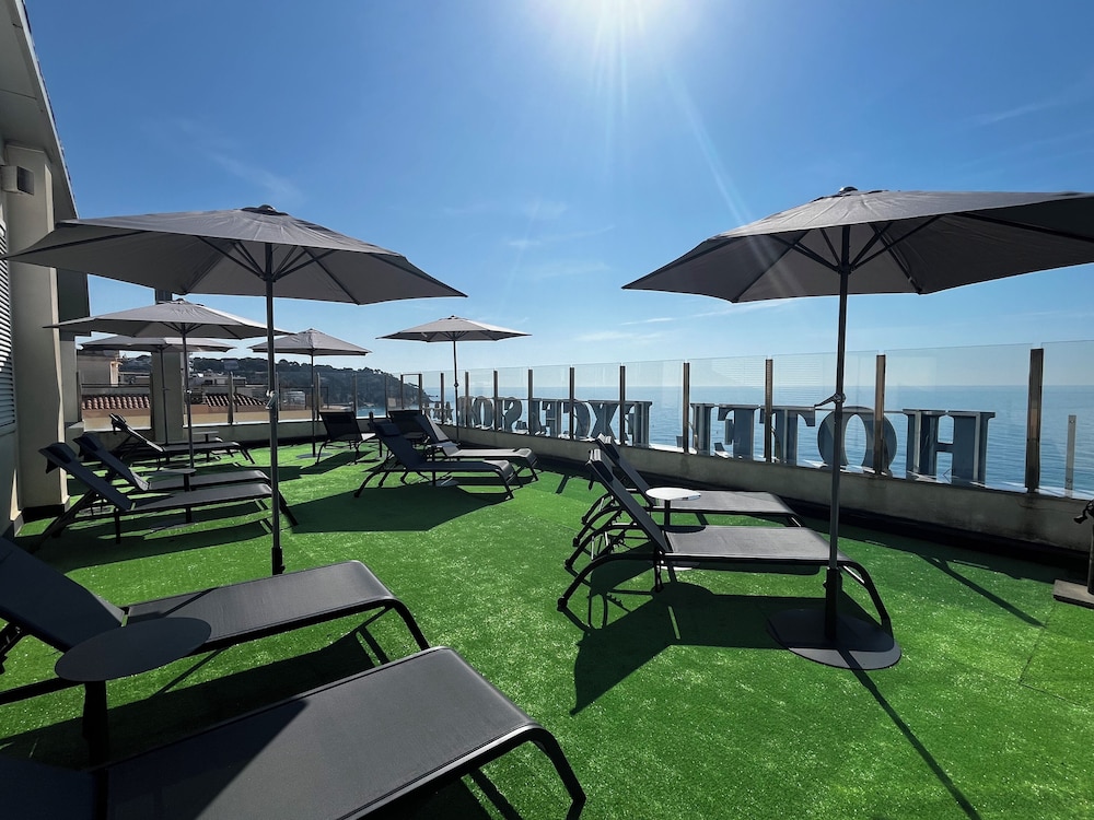 Hotel Excelsior — Hotel building in Lloret de Mar, Catalonia