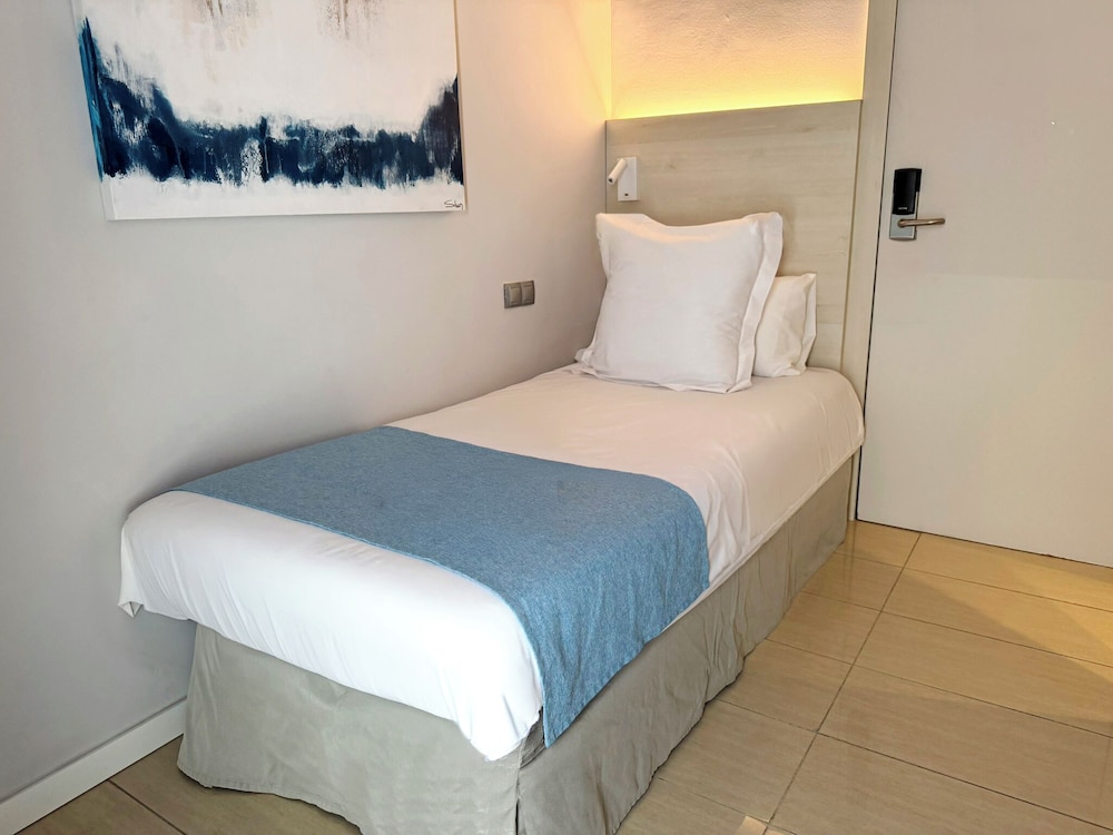 Hotel Excelsior — Hotel rooms in Lloret de Mar, Catalonia
