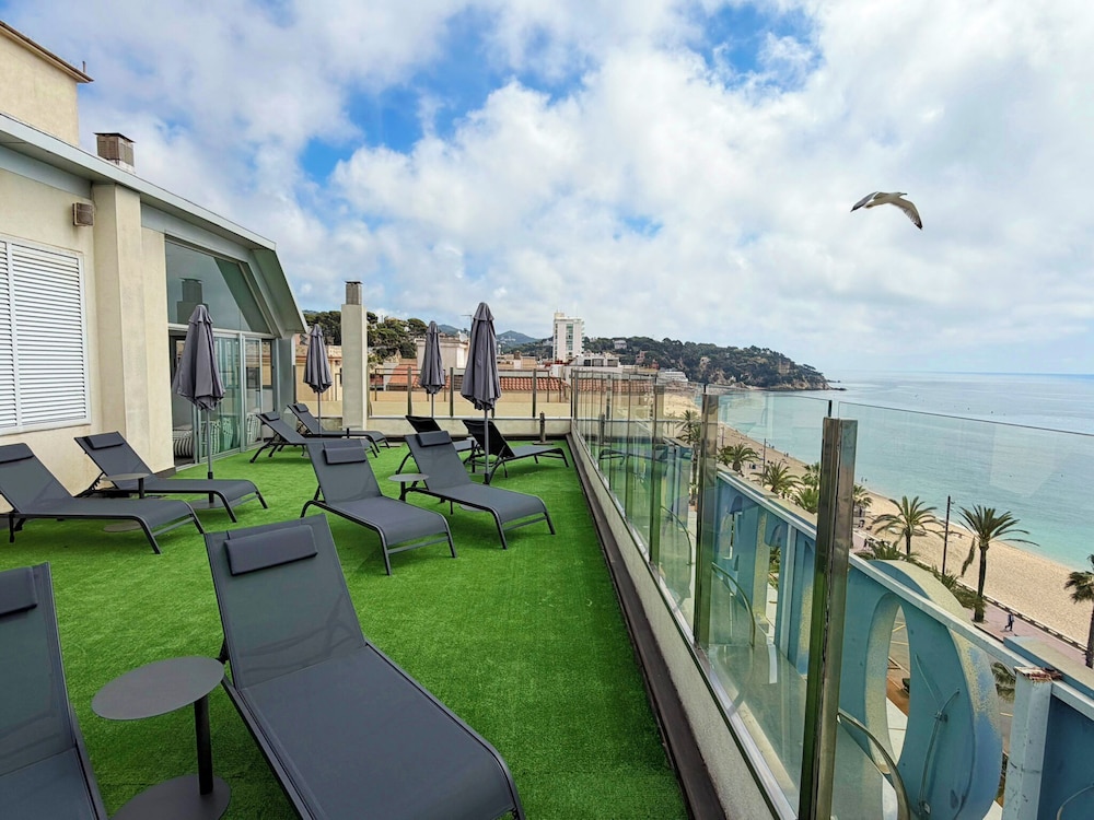 Hotel Excelsior — Hotel building in Lloret de Mar, Catalonia