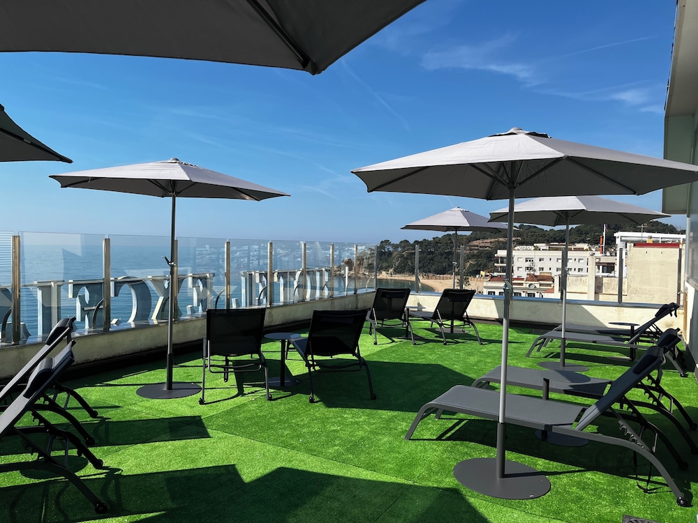 Hotel Excelsior — Hotel building in Lloret de Mar, Catalonia