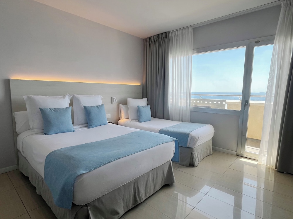 Hotel Excelsior — Hotel rooms in Lloret de Mar, Catalonia