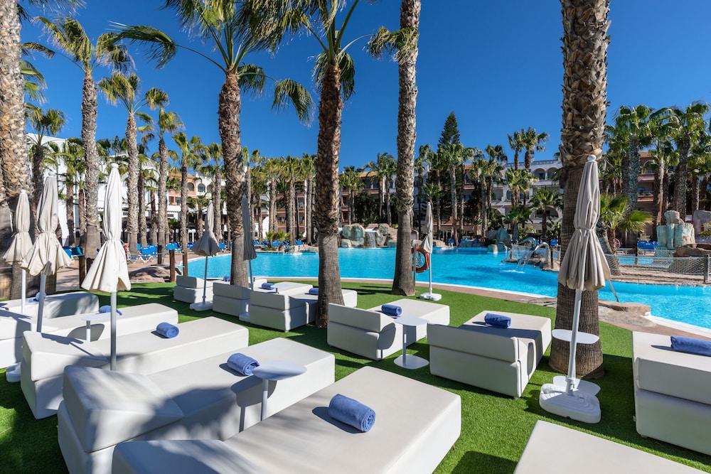 Playavera Hotel - Naturist Friendly — Swimming pool in Vera, Andalusia
