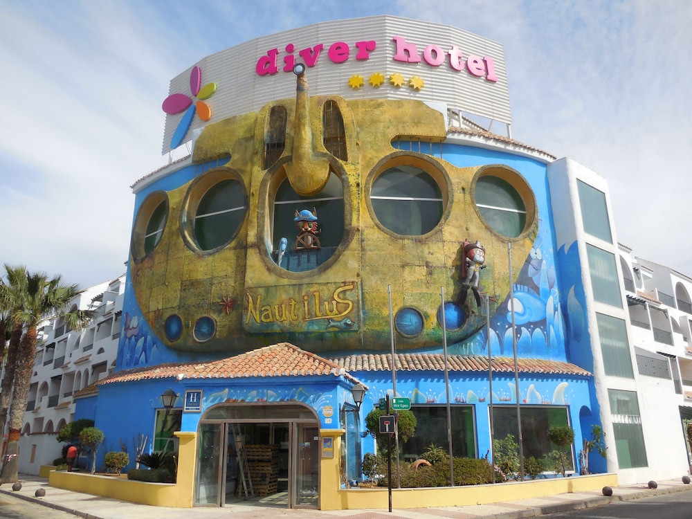 Diver Roquetas Hotel — Hotel building in Roquetas de Mar, Andalusia