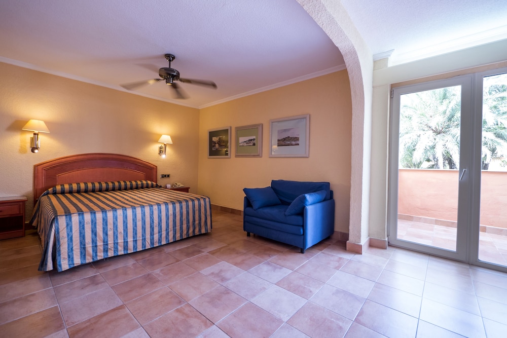 Diver Roquetas Hotel — Hotel rooms in Roquetas de Mar, Andalusia