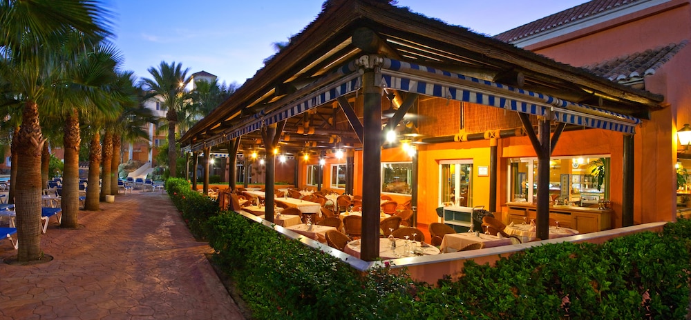 Diver Roquetas Hotel — Restaurant & bars in Roquetas de Mar, Andalusia