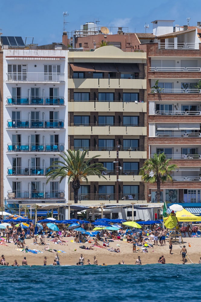 Almirall Apartaments — Beach in Lloret de Mar, Catalonia