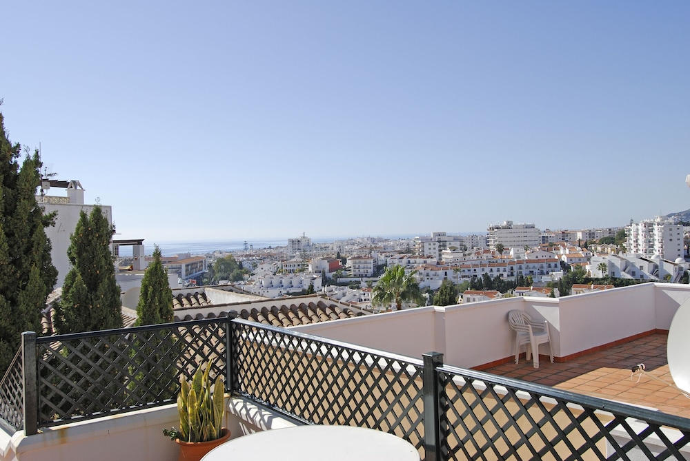 HC Burriana Playa - Apartamentos Turísticos — Attractions in the area in Nerja, Andalusia