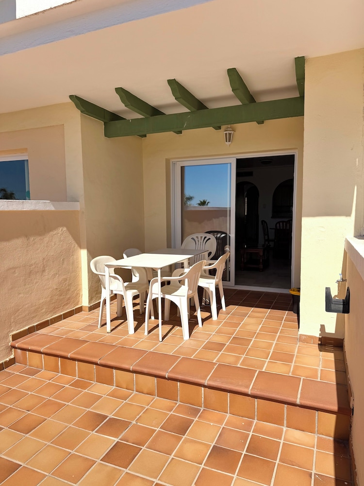 HC Burriana Playa - Apartamentos Turísticos — Hotel building in Nerja, Andalusia