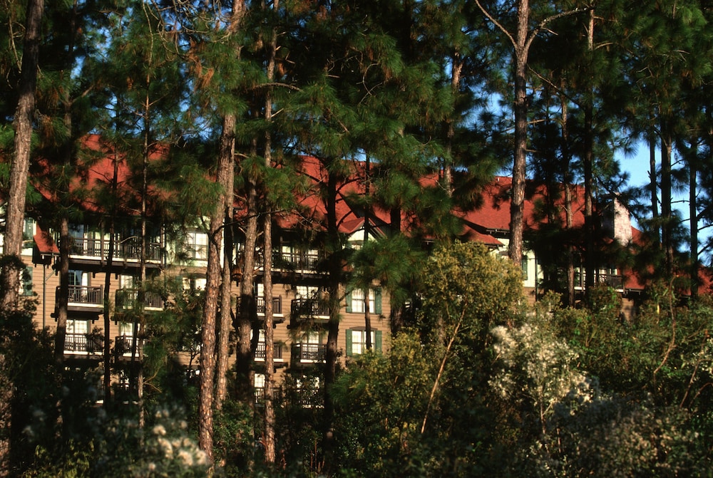 Boulder Ridge Villas at Disney's Wilderness Lodge — Hotel building in Walt Disney World Resort, Florida