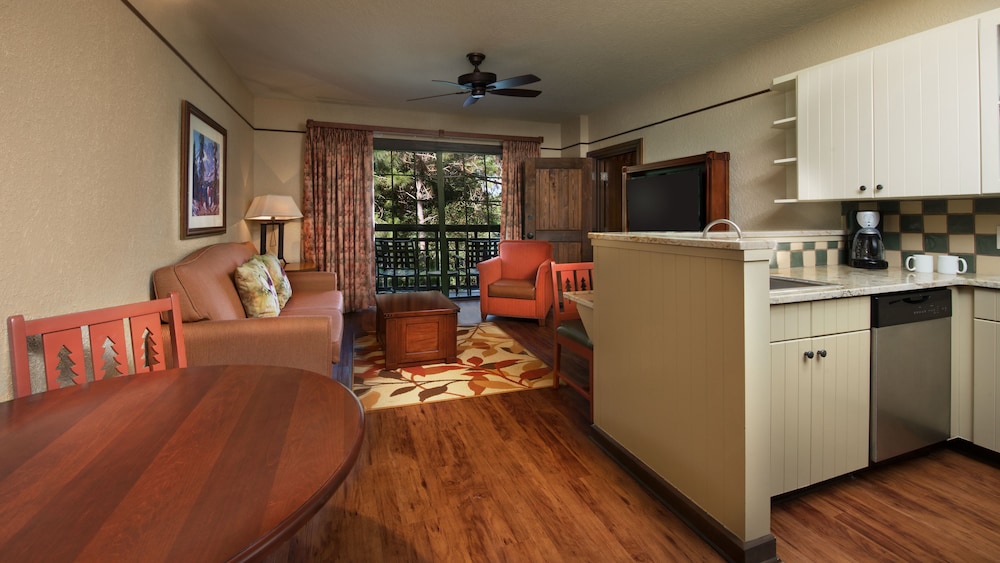 Boulder Ridge Villas at Disney's Wilderness Lodge — Hotel rooms in Walt Disney World Resort, Florida