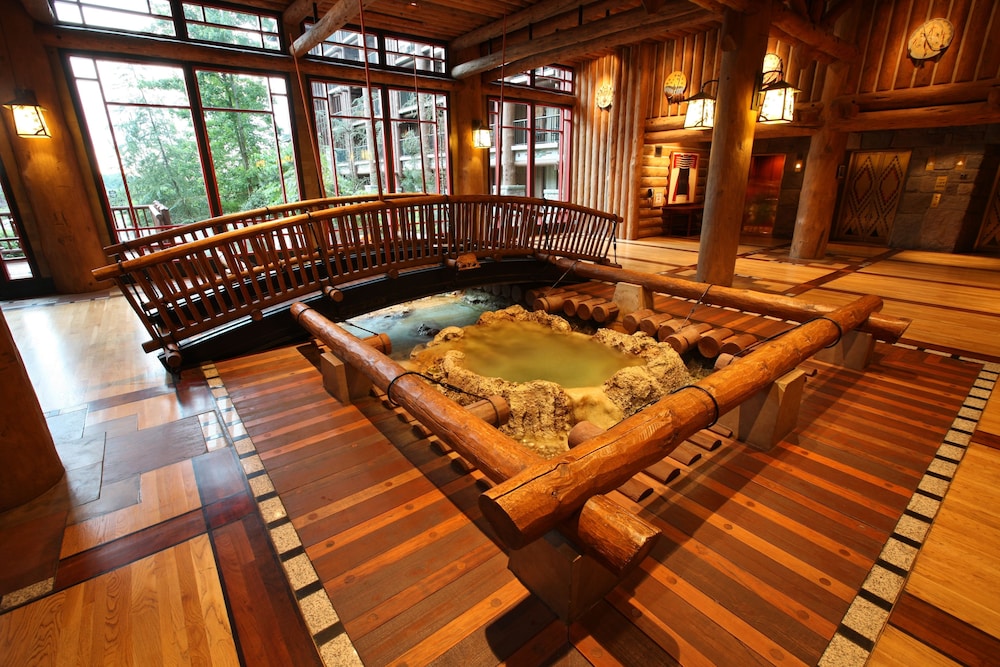 Boulder Ridge Villas at Disney's Wilderness Lodge — Hotel building in Walt Disney World Resort, Florida