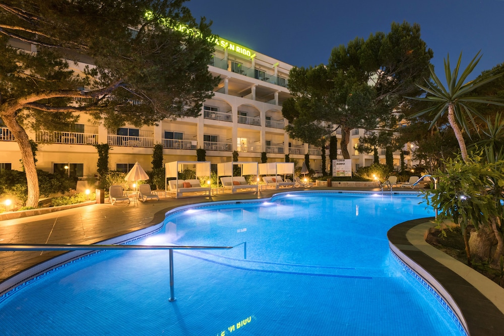 Aparthotel Houm Plaza Son Rigo — Swimming pool in Playa de Palma, Balearic Islands
