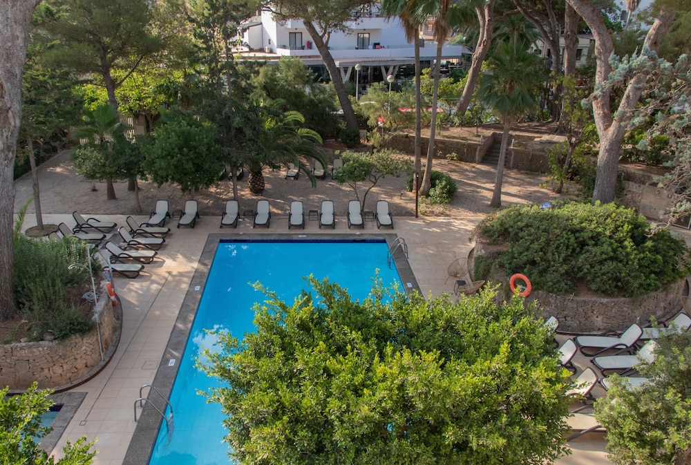 Aparthotel Houm Plaza Son Rigo — Swimming pool in Playa de Palma, Balearic Islands