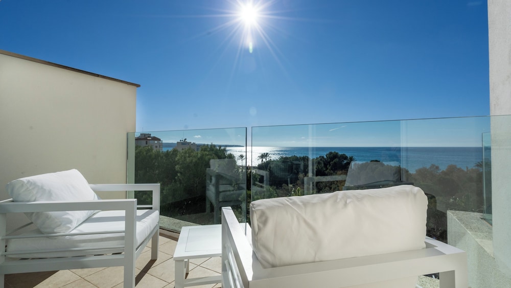 Aparthotel Houm Plaza Son Rigo — Hotel building in Playa de Palma, Balearic Islands