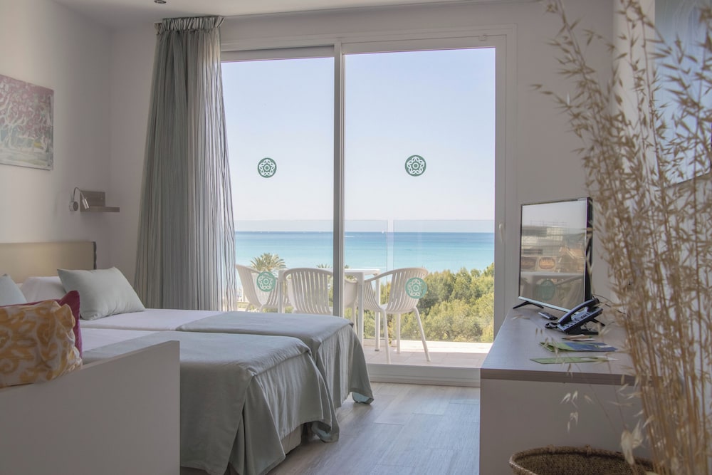 Aparthotel Houm Plaza Son Rigo — Hotel rooms in Playa de Palma, Balearic Islands