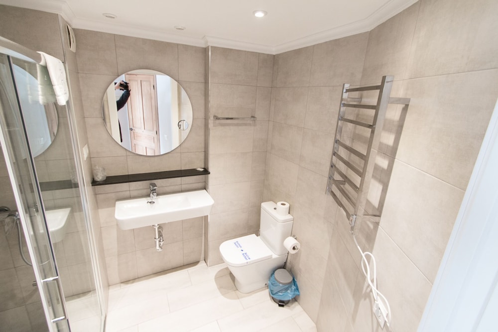 Palm Beach Club Aparthotel — Hotel rooms in Torremolinos, Andalusia