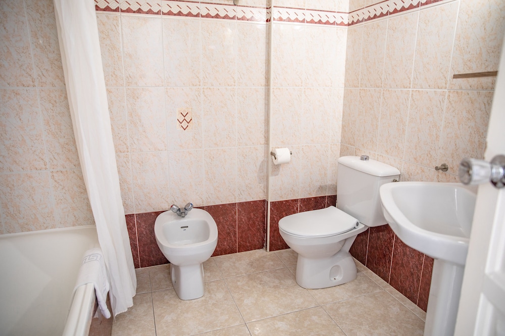 Palm Beach Club Aparthotel — Hotel rooms in Torremolinos, Andalusia