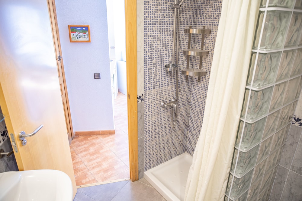 Palm Beach Club Aparthotel — Hotel rooms in Torremolinos, Andalusia